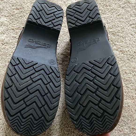 Dansko Clogs - Picture 4 of 6